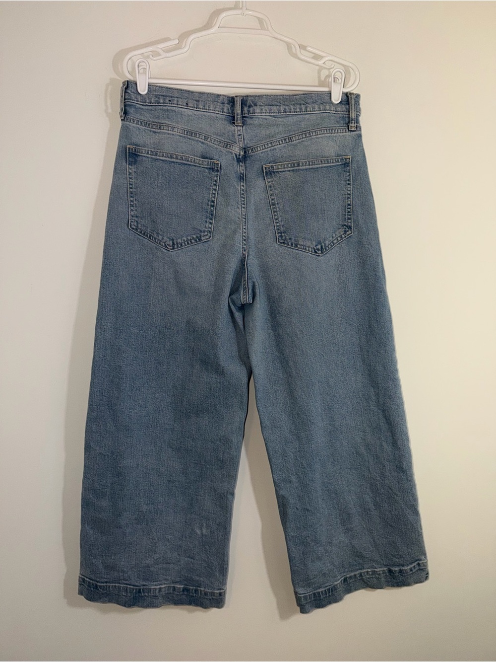 GAP High Rise Wide-Leg Crop Jeans | Gap SIZE 32 - Picture 14 of 15